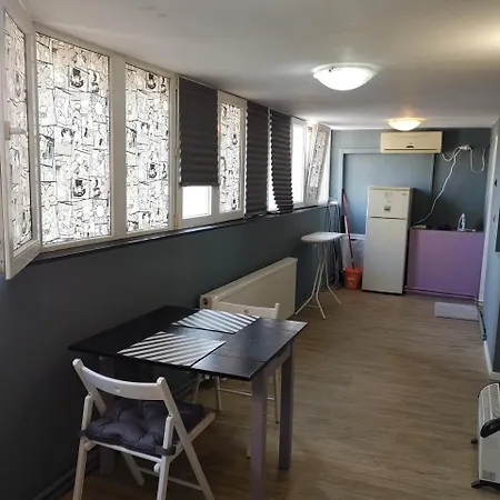 Romana Square Apartman Bukarest